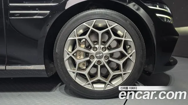 Genesis G80 Бензин 2.5 турбо AWD — Фото автомобиля 5