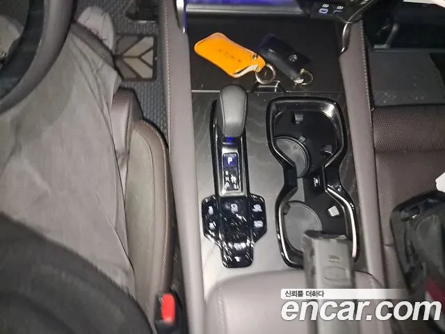 Lexus RX RX450h+ 5th Gen — Фото автомобиля 16