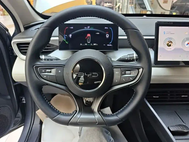 BYD Seal 05 DM-i — Фото автомобиля 10