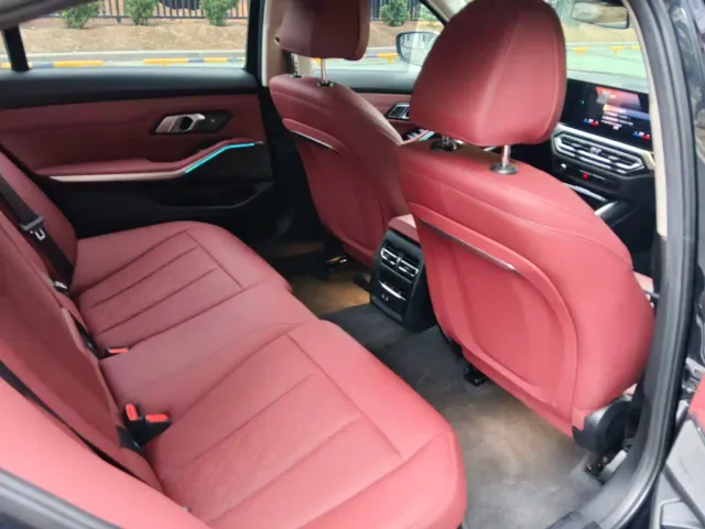 BMW 3 Series — Фото автомобиля 8