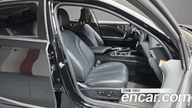 Kia K8 Hybrid — Фото автомобиля 16