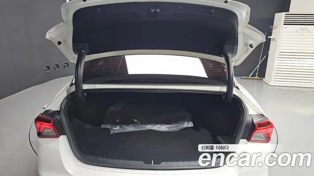 Kia K5 K5 3 поколение 2.0 LPI(Для проката) — Фото автомобиля 18