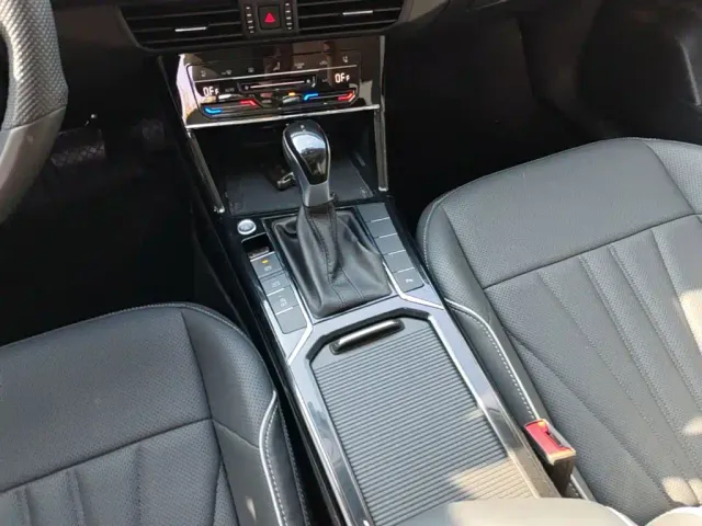 Volkswagen Passat — Фото автомобиля 13