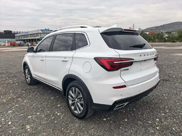 Roewe RX5 — Фото автомобиля 4
