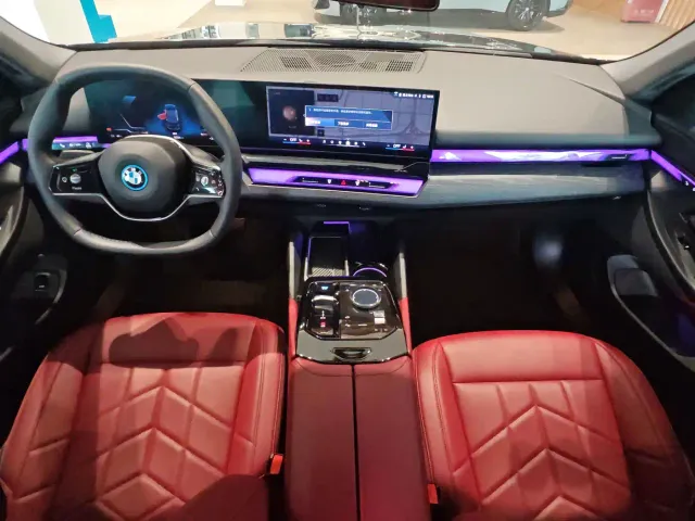 BMW i5 — Фото автомобиля 17