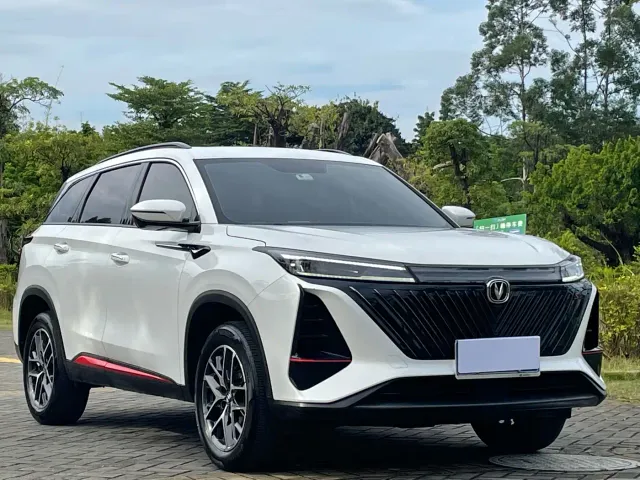 Changan CS75 Plus — Фото автомобиля 3