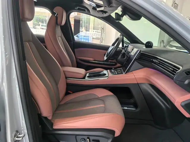 Nio EC6 — Фото автомобиля 6