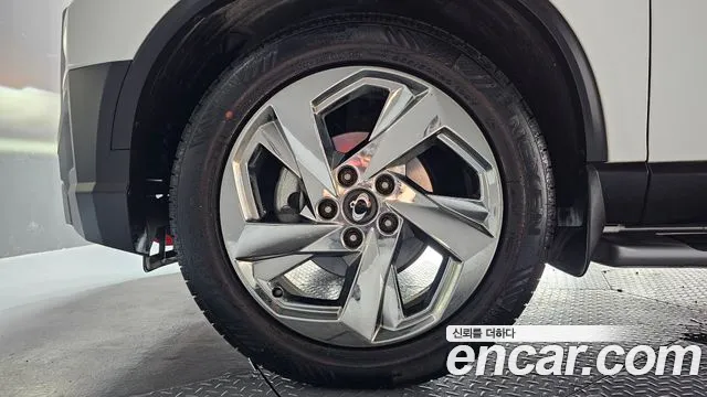 KG_Mobility_Ssangyong Rexton Новый Rexton Sport Khan Дизель 2.2 4WD — Фото автомобиля 4