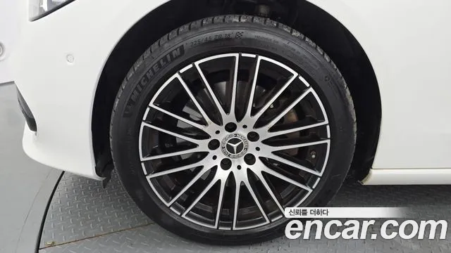 Mercedes-Benz C-Class — Фото автомобиля 5