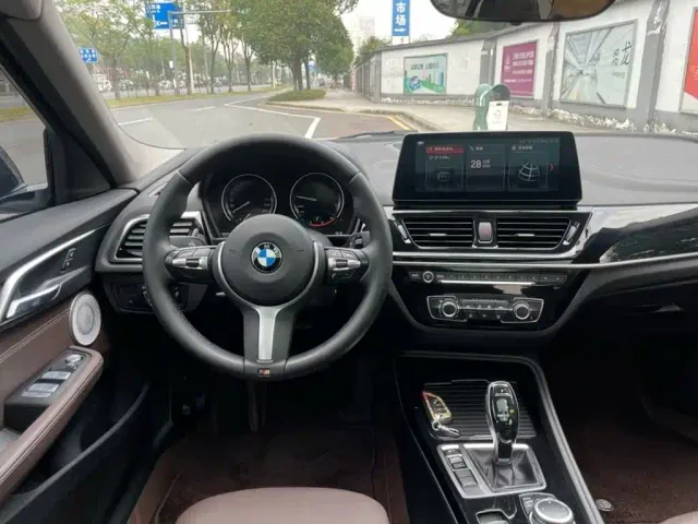 BMW 1 Series — Фото автомобиля 13
