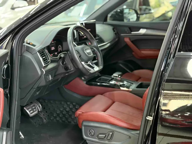 Audi Q5L — Фото автомобиля 12