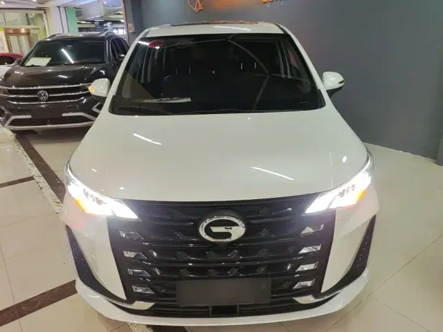 GAC Trumpchi M6 — Фото автомобиля 2