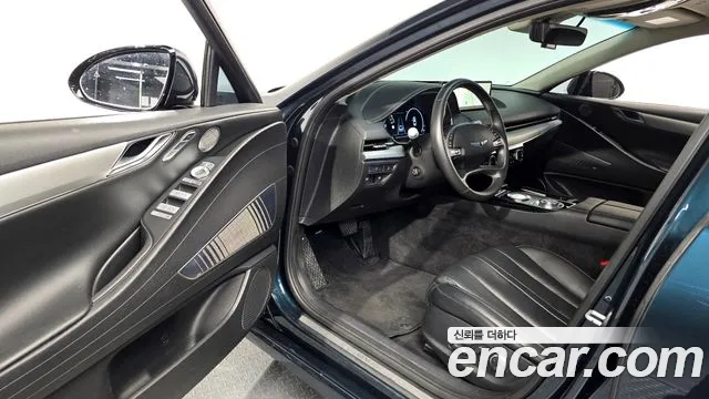 Genesis G80 Electrified G80 (RG3) — Фото автомобиля 10