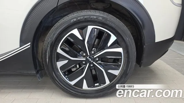 Kia EV6 — Фото автомобиля 21