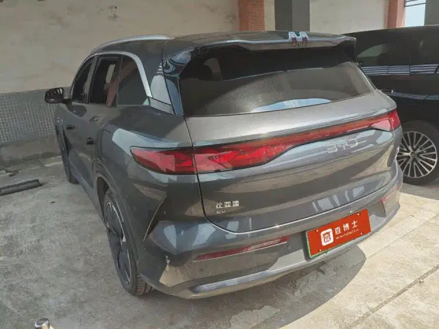 BYD Tang L — Фото автомобиля 3