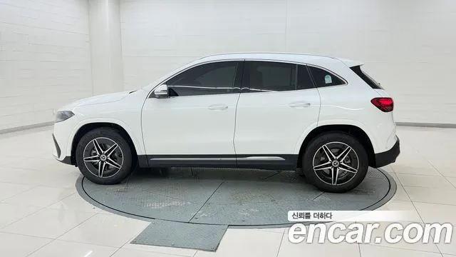 Mercedes-Benz EQA H243 — Фото автомобиля 2