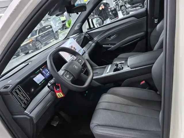 BYD Song Ultra — Фото автомобиля 8