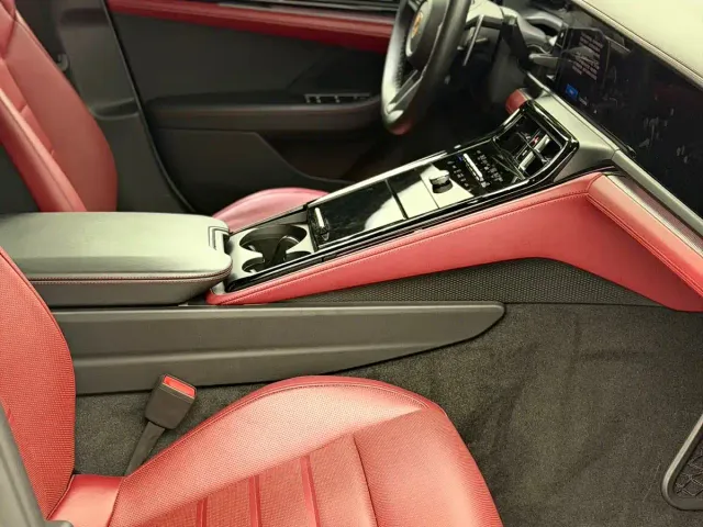 Porsche Panamera — Фото автомобиля 16