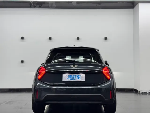 MINI Hatch — Фото автомобиля 14