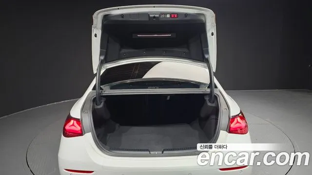 Mercedes-Benz E-Class W214 — Фото автомобиля 20