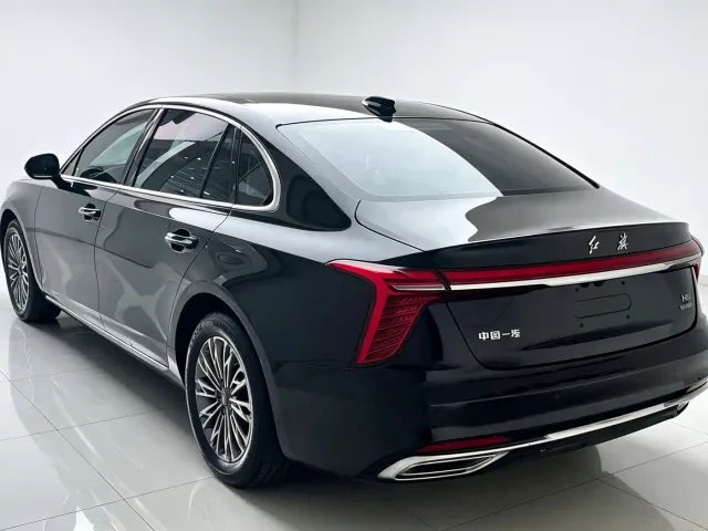 Hongqi H5 — Фото автомобиля 9