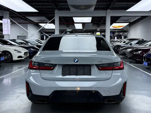 BMW 3 Series — Фото автомобиля 23