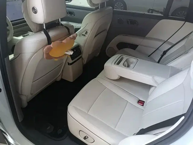 Li Auto Li Auto i6 2025 2WD Base Model — Фото автомобиля 16