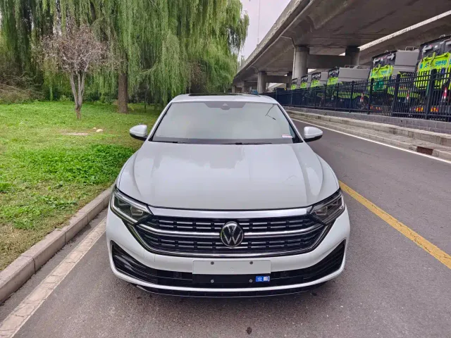 Volkswagen Sagitar — Фото автомобиля 2
