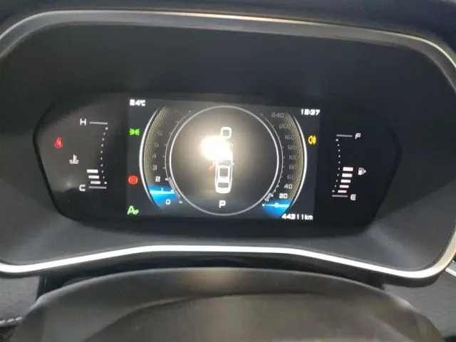 Geely Xingrui — Фото автомобиля 11
