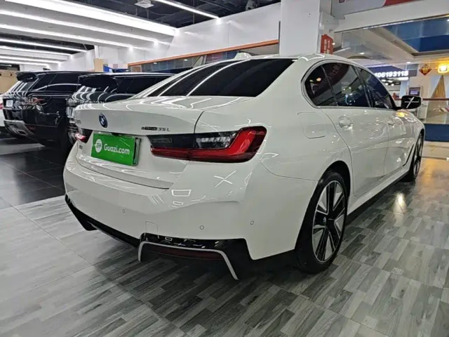 BMW i3 — Фото автомобиля 6