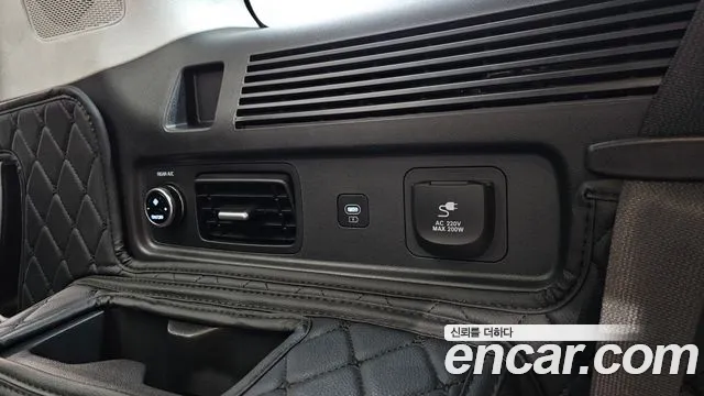 Hyundai Santafe Santa Fe (MX5) Бензин 2.5T 2WD — Фото автомобиля 28
