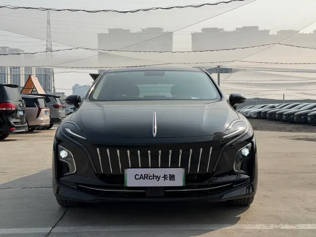 Hongqi E-QM5 — Фото автомобиля 2