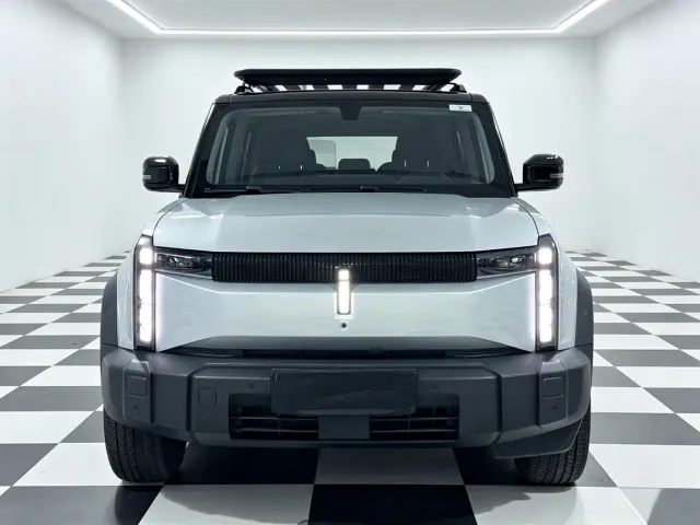 iCAR 03 — Фото автомобиля 2