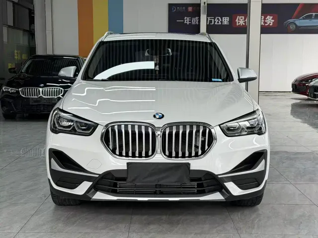 BMW X1 — Фото автомобиля 3