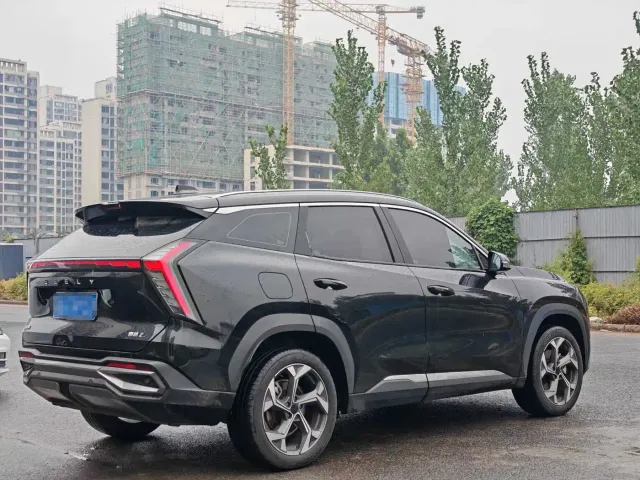Geely Boyue L 2023 1.5TD DCT Premium — Фото автомобиля 4