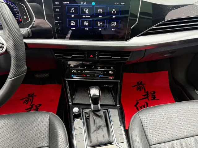 Volkswagen Passat — Фото автомобиля 13