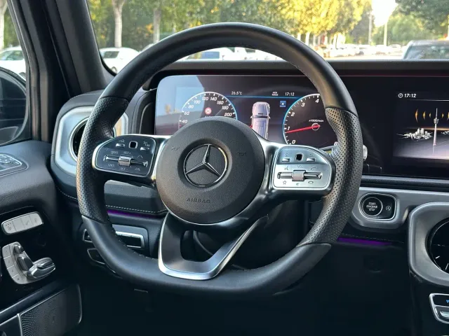 Mercedes-Benz G-Class — Фото автомобиля 14