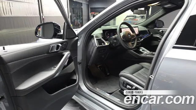 BMW X6 xDrive40i M Sport — Фото автомобиля 10
