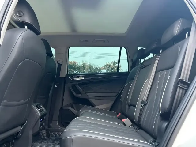 Volkswagen Tiguan L — Фото автомобиля 14