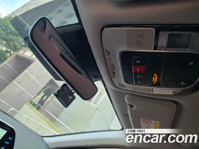 Hyundai Sonata — Фото автомобиля 12