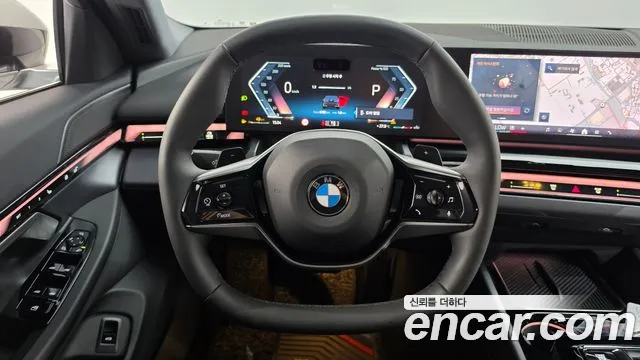 BMW 5 Series G60 — Фото автомобиля 13