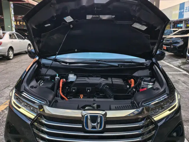 Honda Odyssey 2022 2.0L e:HEV Sharp·Enjoyment Edition — Фото автомобиля 17