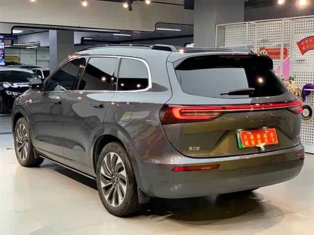 Aito M7 — Фото автомобиля 6