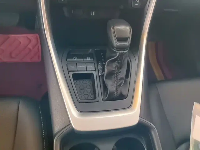 Toyota Wildlander — Фото автомобиля 13