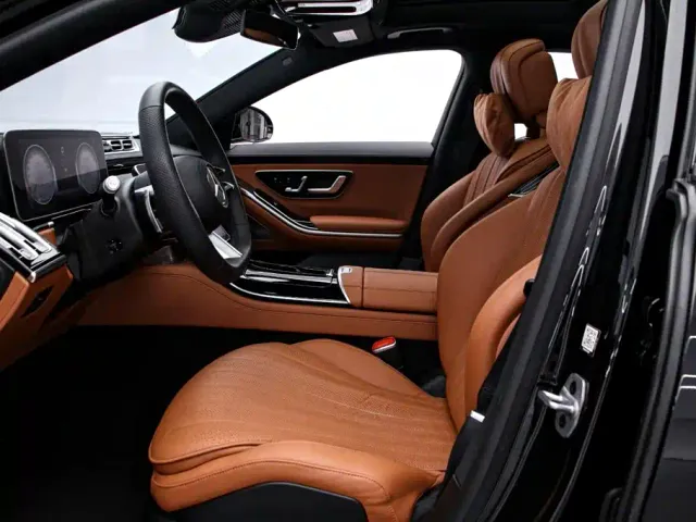 Mercedes-Benz S-Class — Фото автомобиля 14