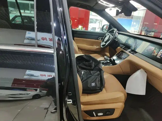 Li Auto ONE — Фото автомобиля 24