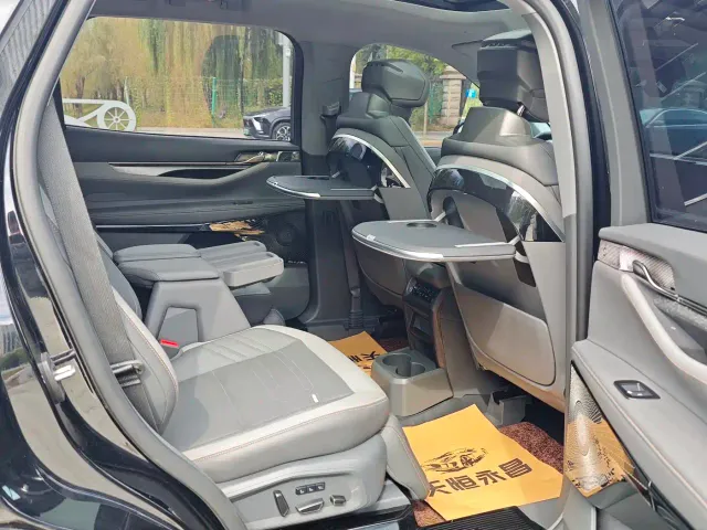 Ford Edge — Фото автомобиля 14