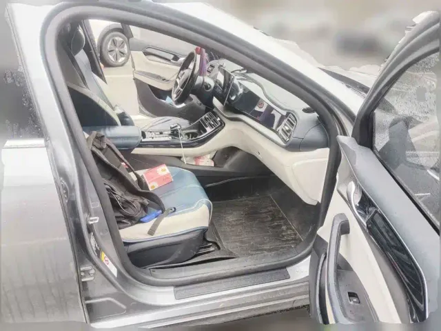 BYD Qin PLUS — Фото автомобиля 10