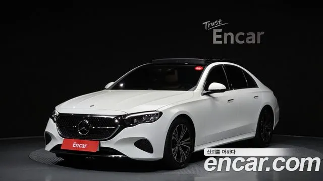 Mercedes-Benz E-Class — Фото автомобиля 8