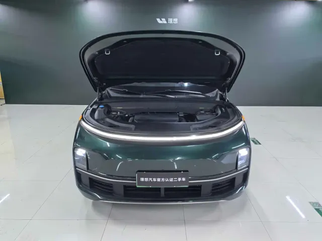 Li Auto L9 — Фото автомобиля 3